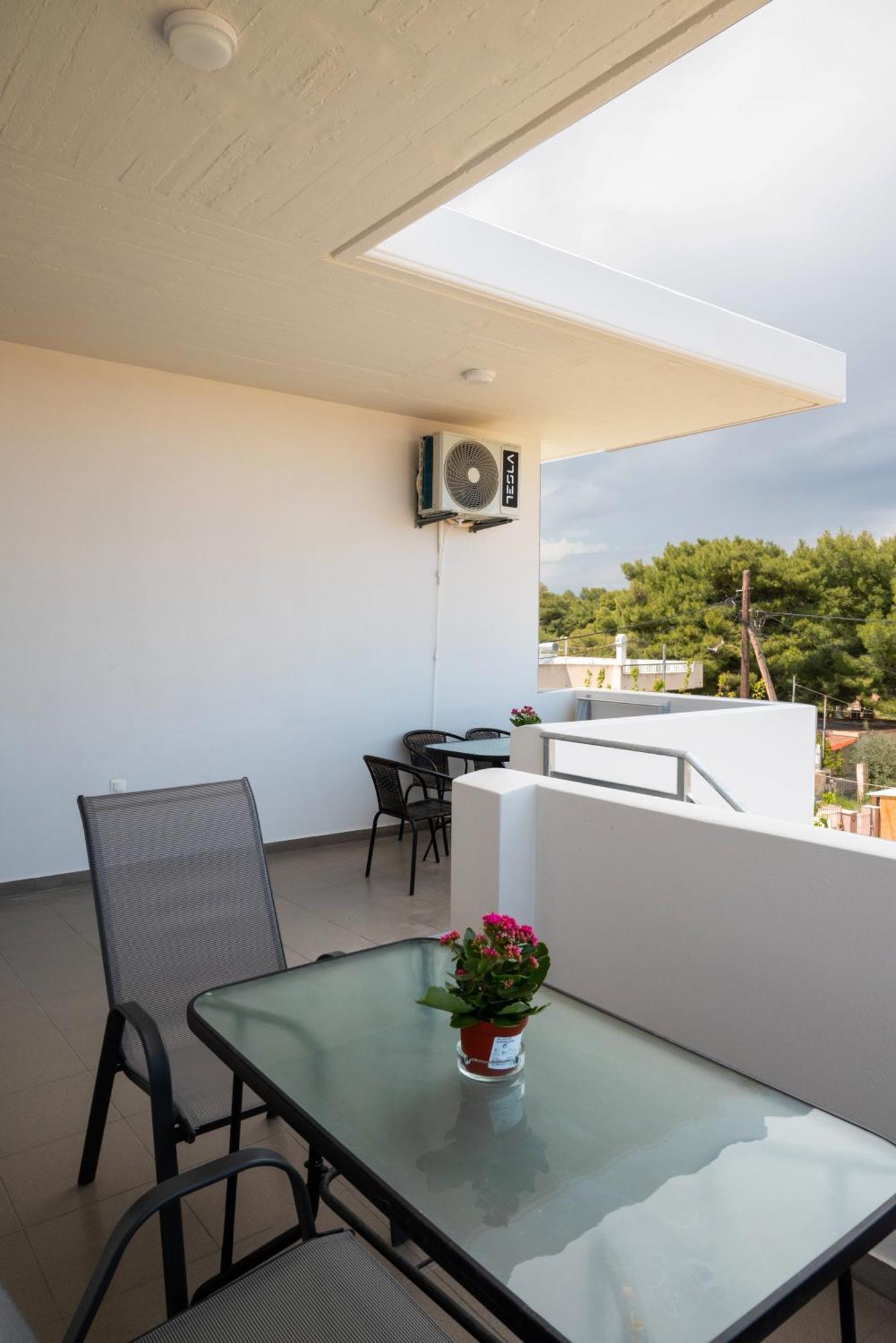Airport Palmtree Apartments - 15Min From Airport 阿特米达 外观 照片
