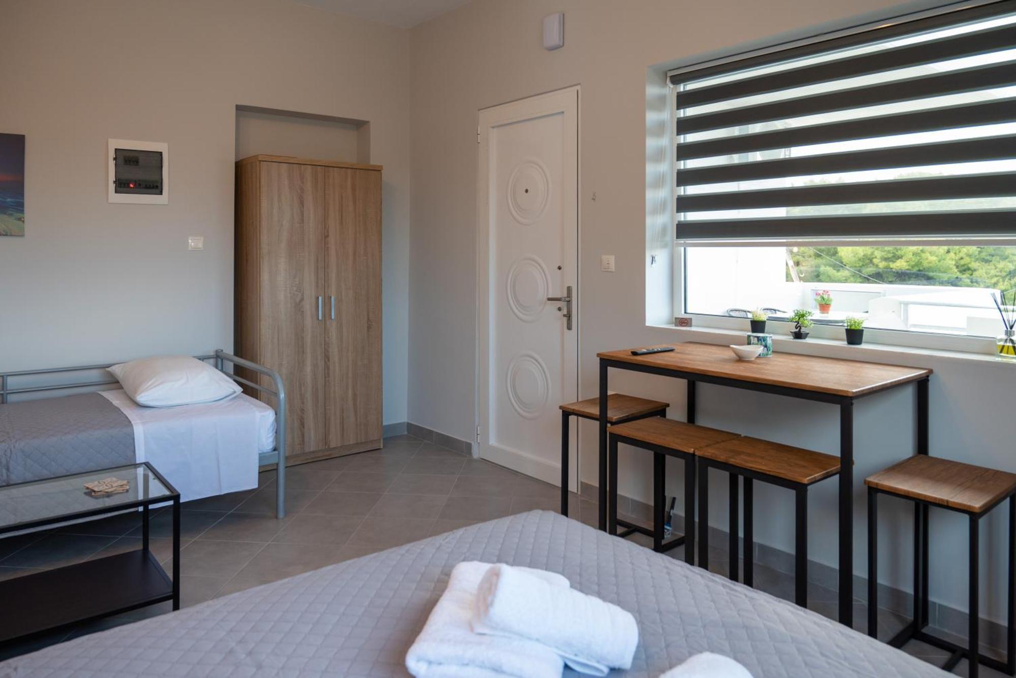 Airport Palmtree Apartments - 15Min From Airport 阿特米达 外观 照片
