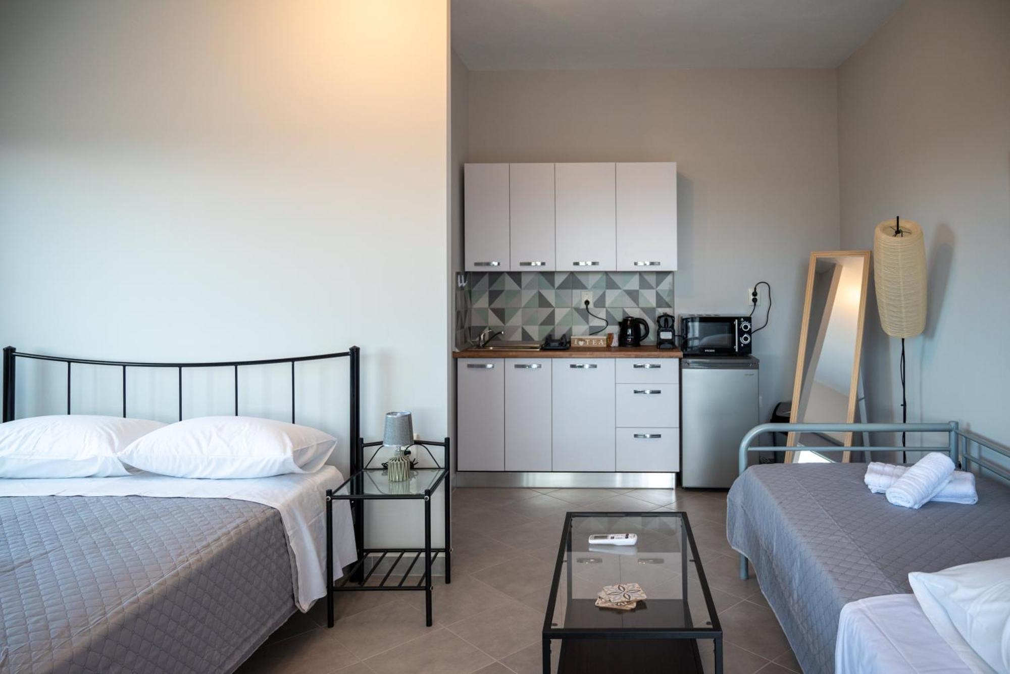 Airport Palmtree Apartments - 15Min From Airport 阿特米达 外观 照片