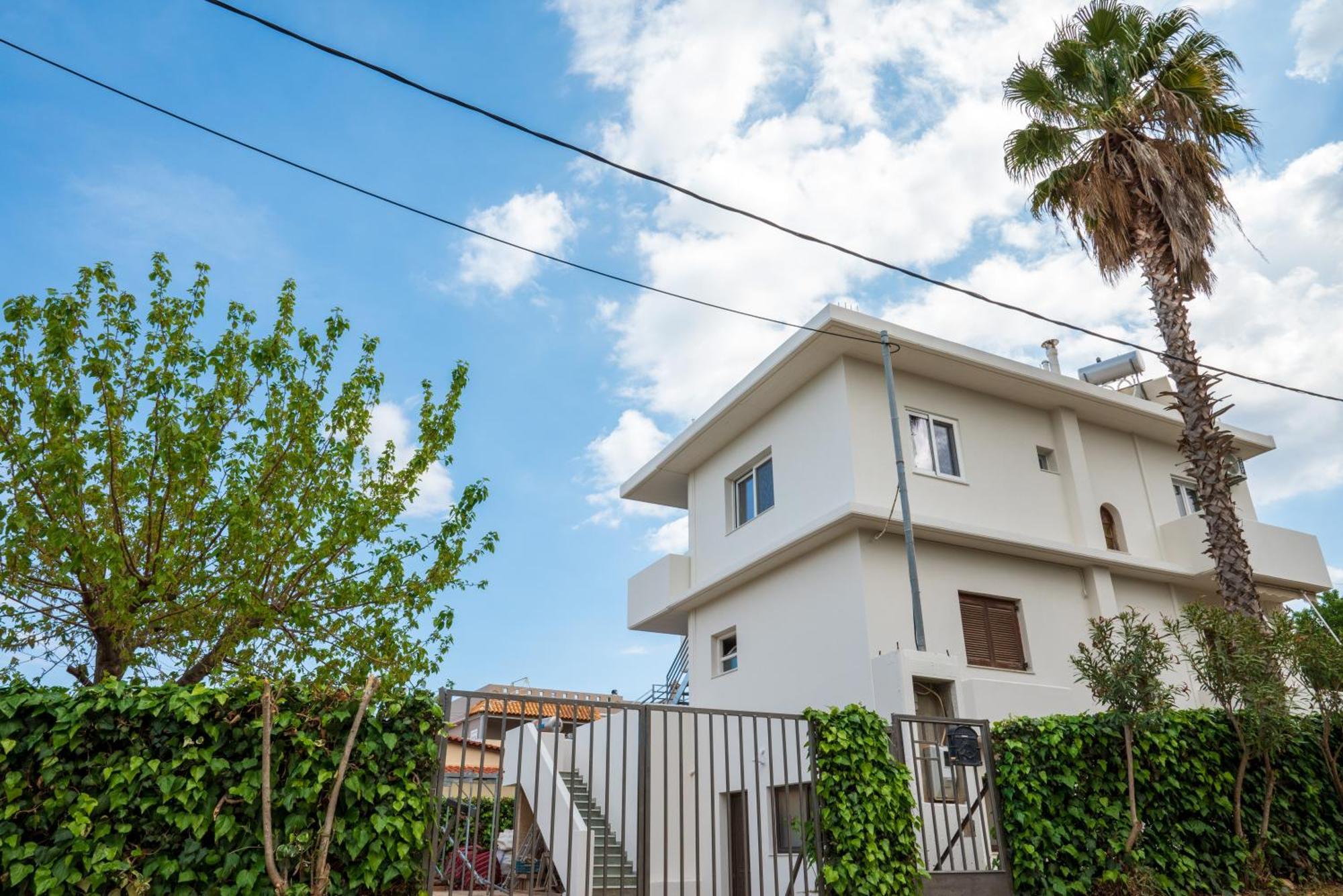 Airport Palmtree Apartments - 15Min From Airport 阿特米达 外观 照片